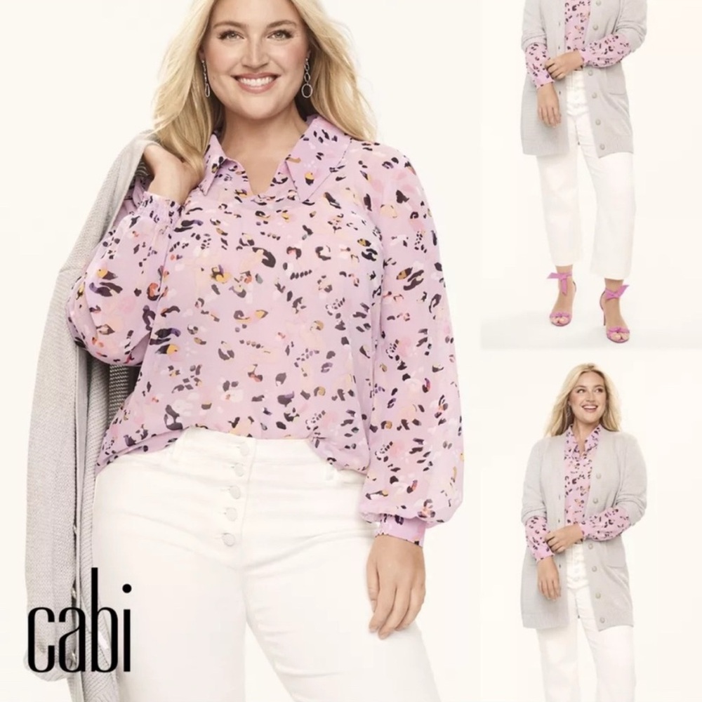 NWT Cabi 6501 Lilac Purple Pattern V-Neck Pounce Top Size S